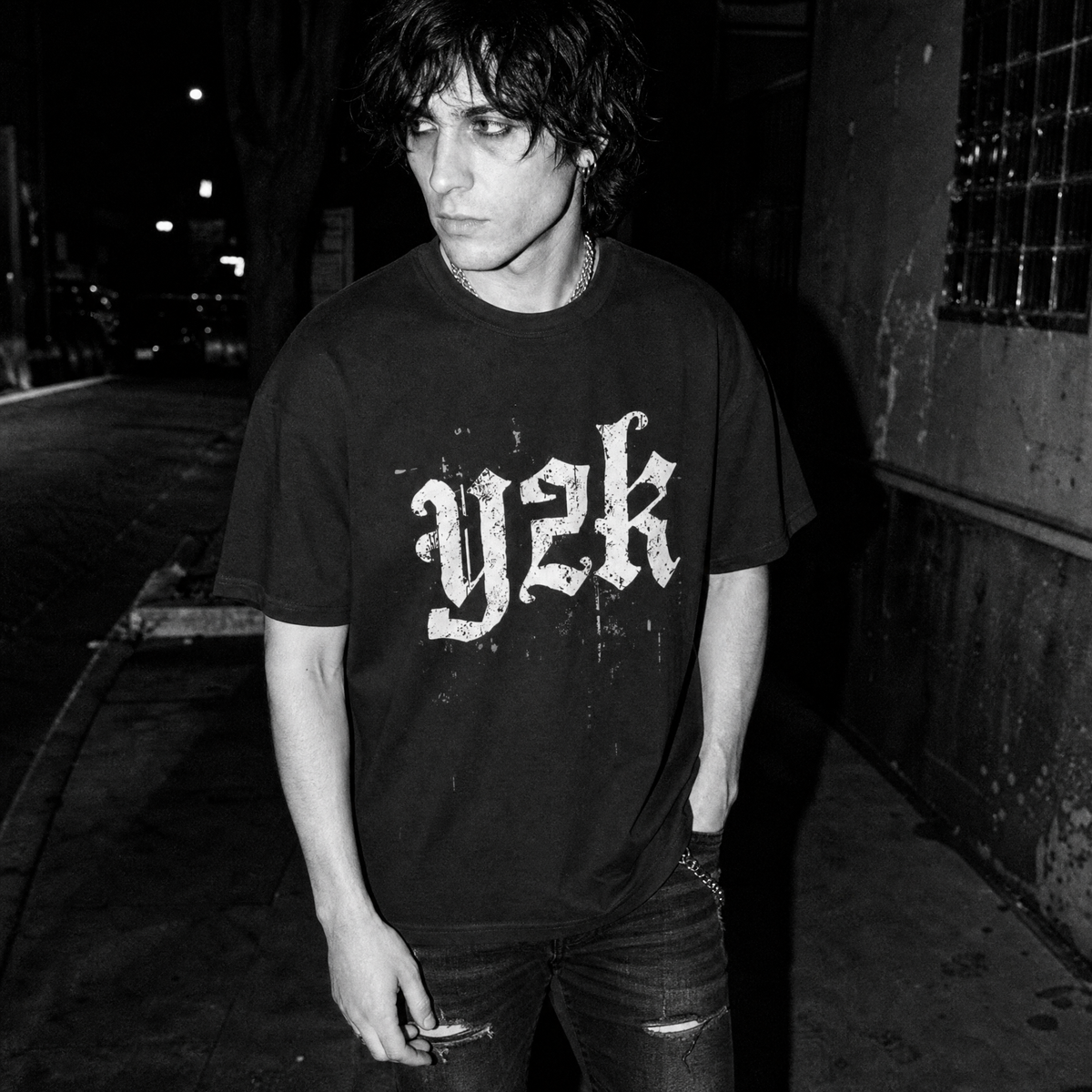 Y2K Gothic Grunge T-Shirt – Distressed Old English Design