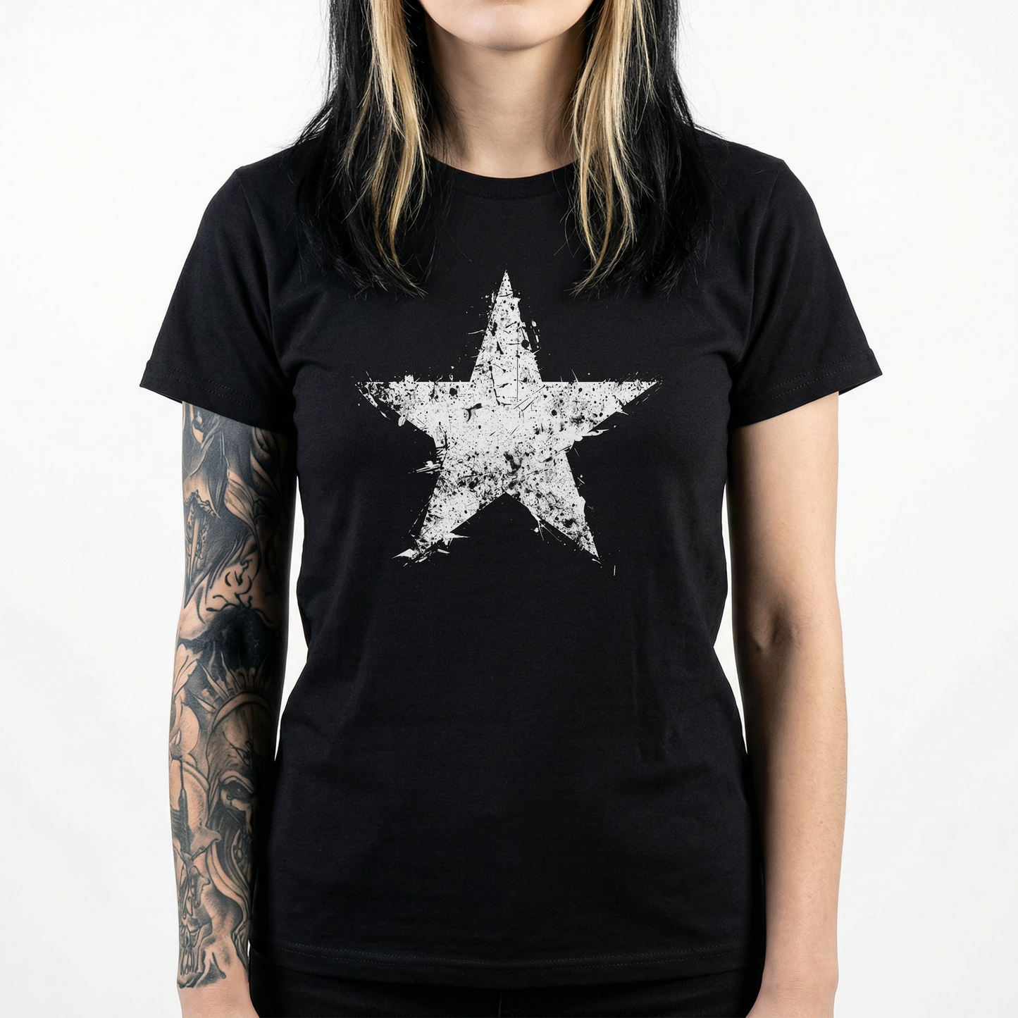 Grunge Star T-Shirt - Vintage Y2K Distressed Graphic Tee